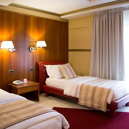 Diplomat & Hotell