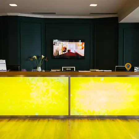 מלון Diplomat & טיראנה