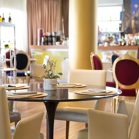 Hotell Diplomat &