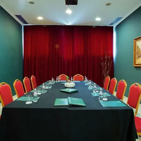 Diplomat & Hotell 4*