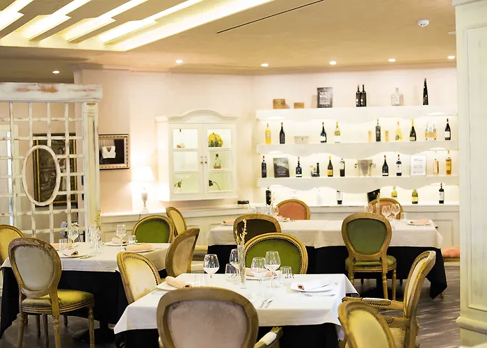 Szálloda Diplomat & 4*