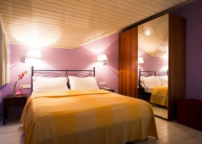 Szálloda Diplomat & Tirana