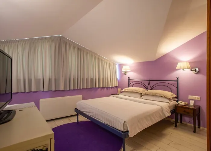 Hotel Diplomat & Tirana