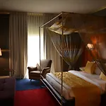 Diplomat & Hotel 4*