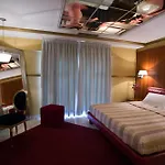 Hotel Diplomat &