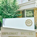 Diplomat & 4* Tirana