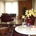 Diplomat & 4* Tirana