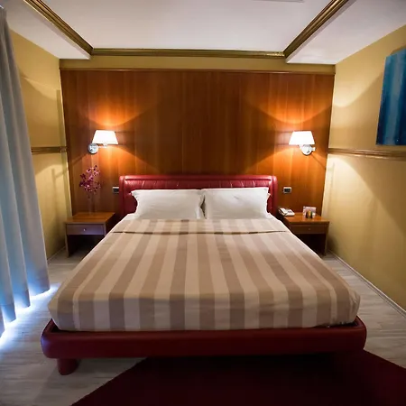 Hotel Diplomat & Tirana